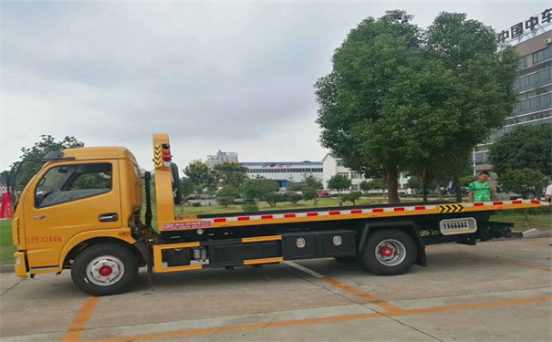 昌平定远24小时拖车救援电话号码，定远道路救援公司怎么收费的